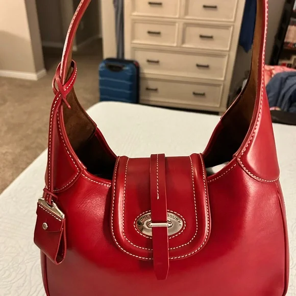Dooney And Bourke Toscana Florentine leather Shoulder Bag In Red, EUC 🔥 - Picture 13 of 16